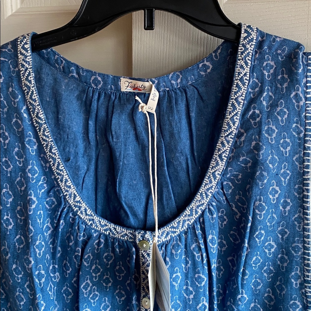 Faherty NWT Isla Embroidered Sleeveless Buttoned Front Denim Crop Linen Top - Picture 7 of 14